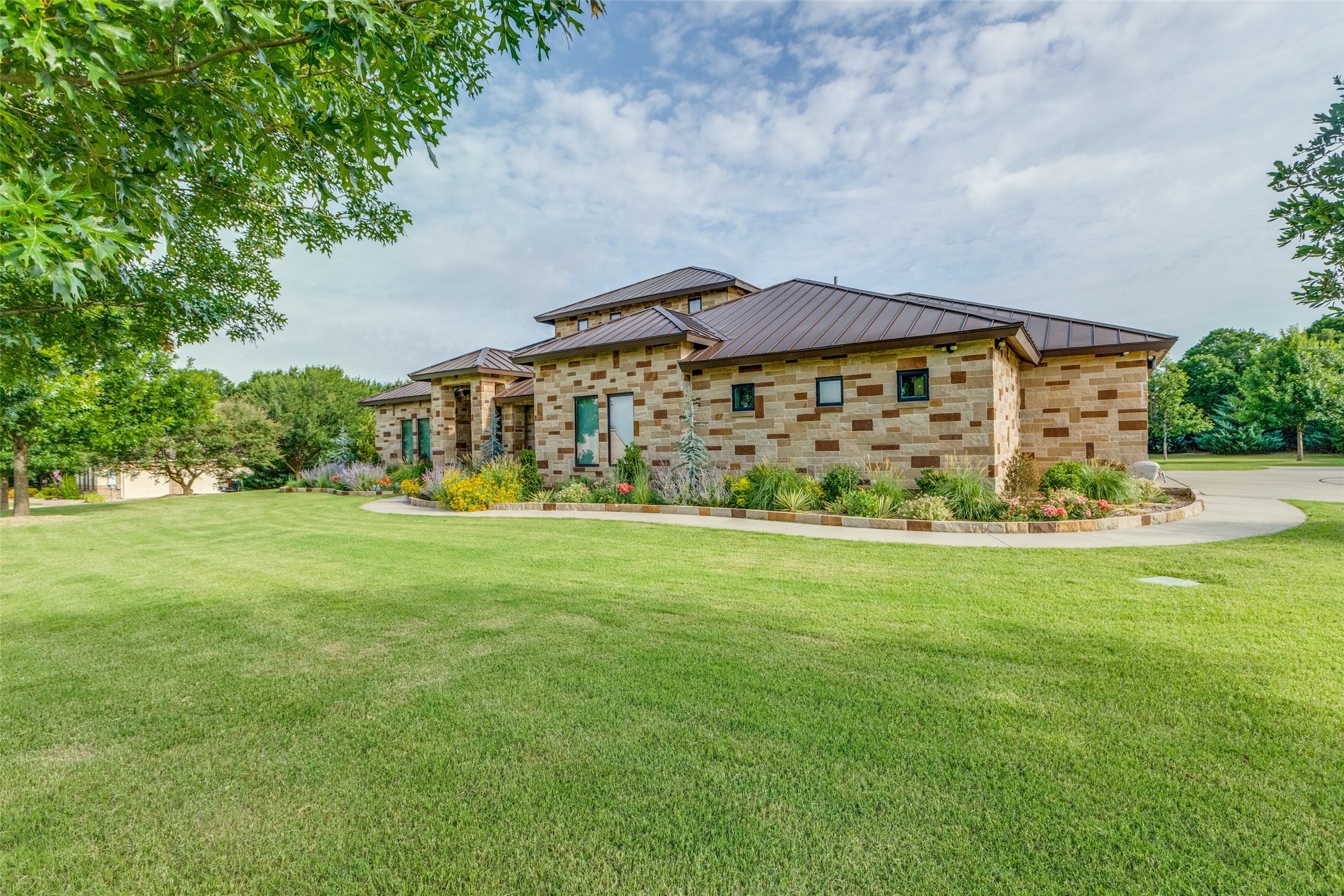 138 Whispering Winds Drive Gunter TX 75058