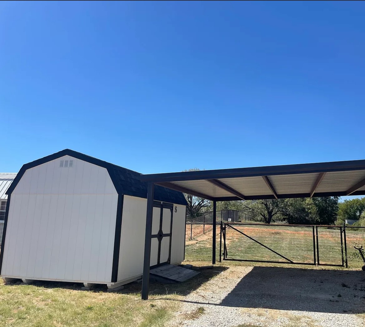109 Spruce Tree Court Poolville TX 76487