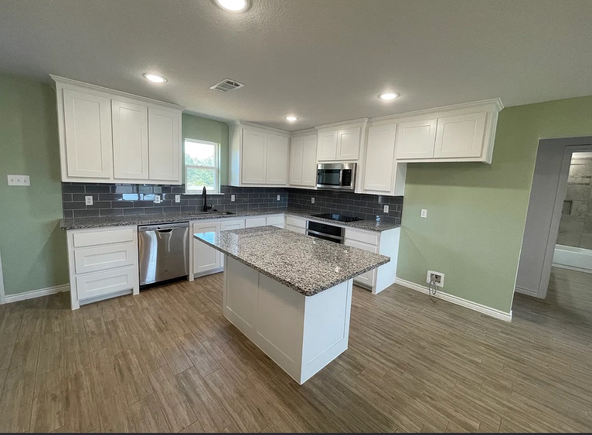 109 Spruce Tree Court Poolville TX 76487