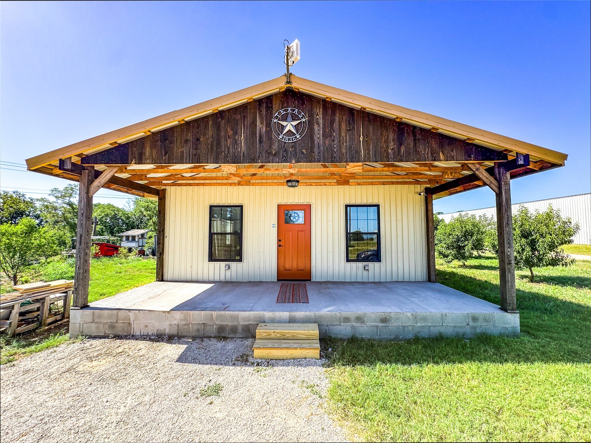 107 Union Avenue Rule TX 79547