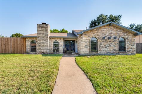 1817 Chisholm Trail Grand Prairie TX 75052