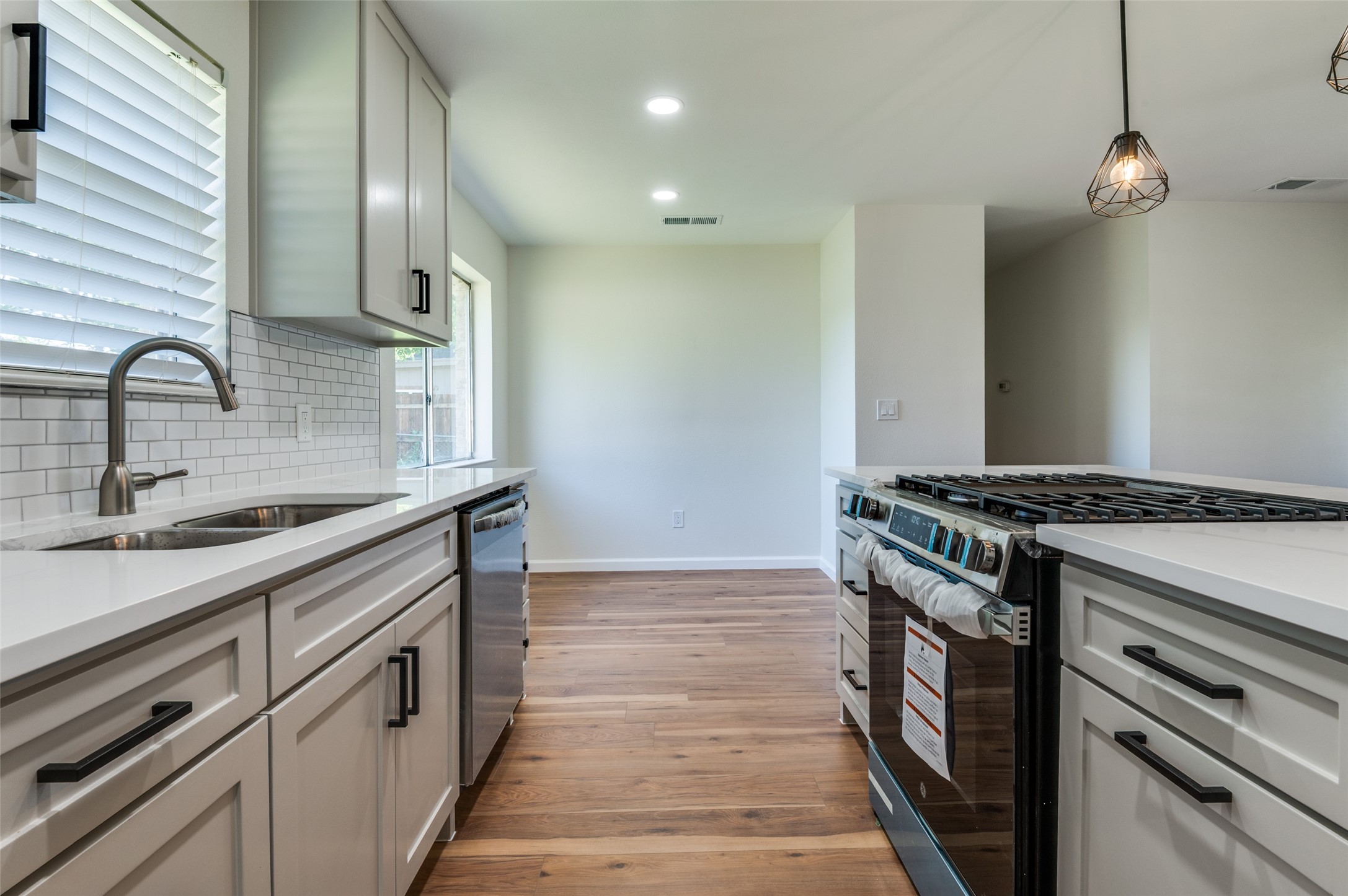 14217 Carla Drive Balch Springs TX 75180