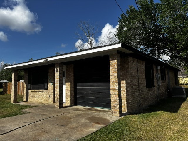 122 Rosa Street Edna TX 77957