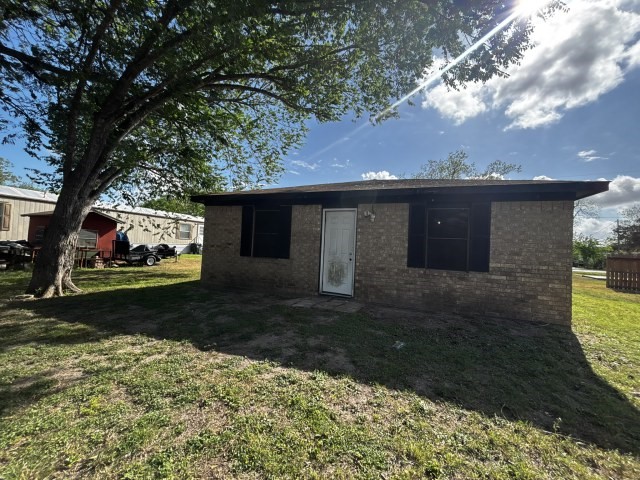 122 Rosa Street Edna TX 77957