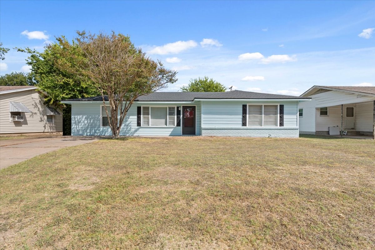2424 S 26th Street Waco TX 76706