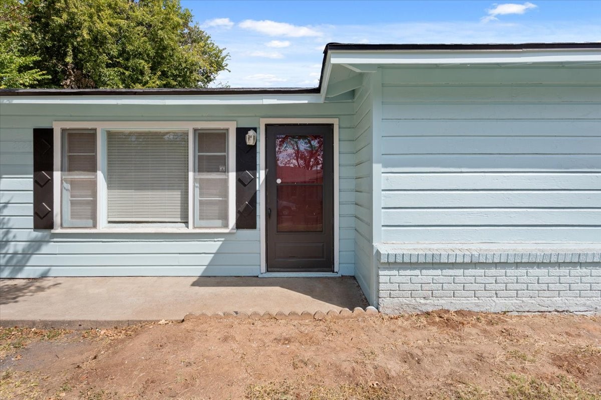2424 S 26th Street Waco TX 76706