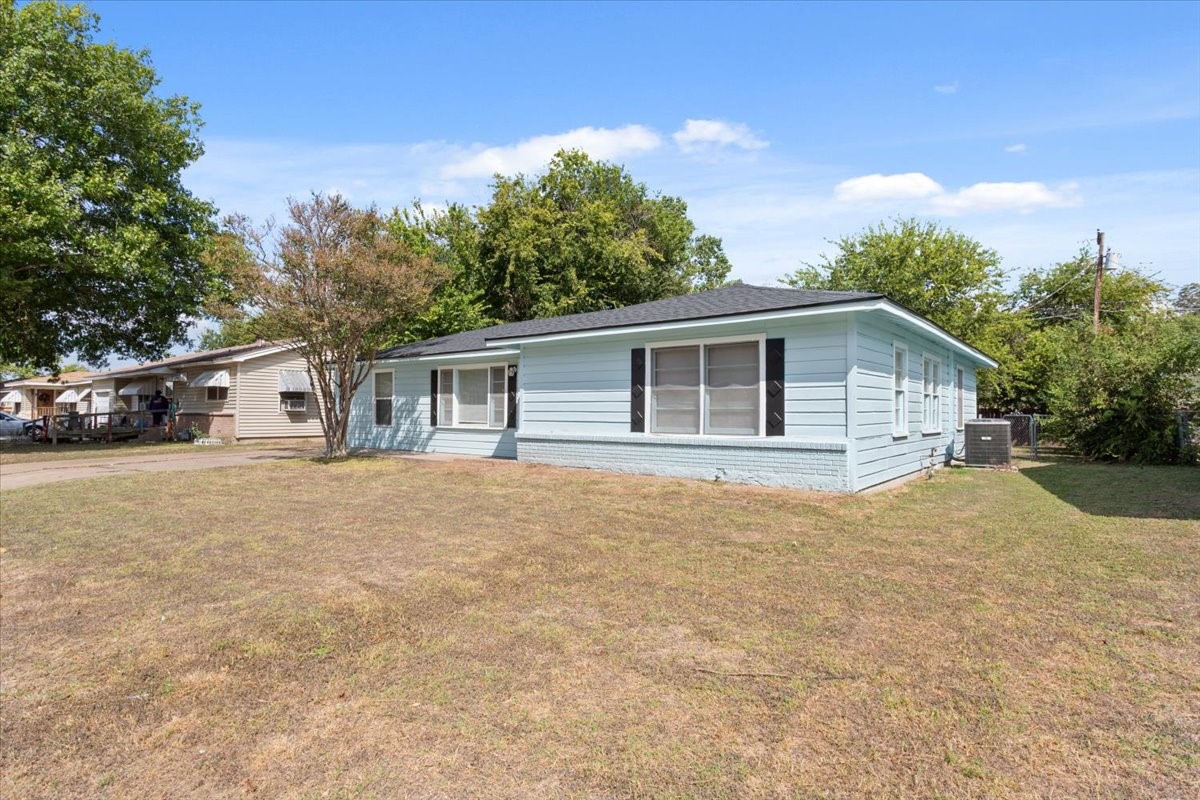2424 S 26th Street Waco TX 76706