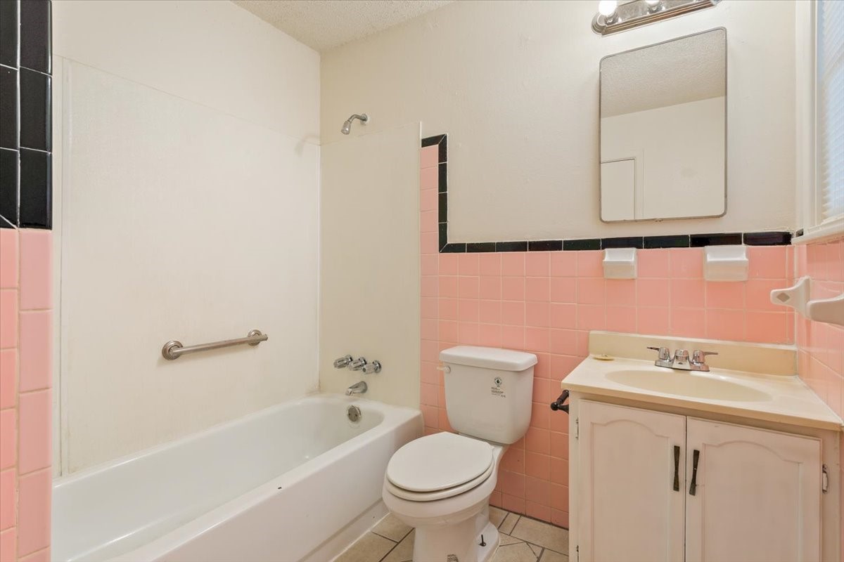 2424 S 26th Street Waco TX 76706