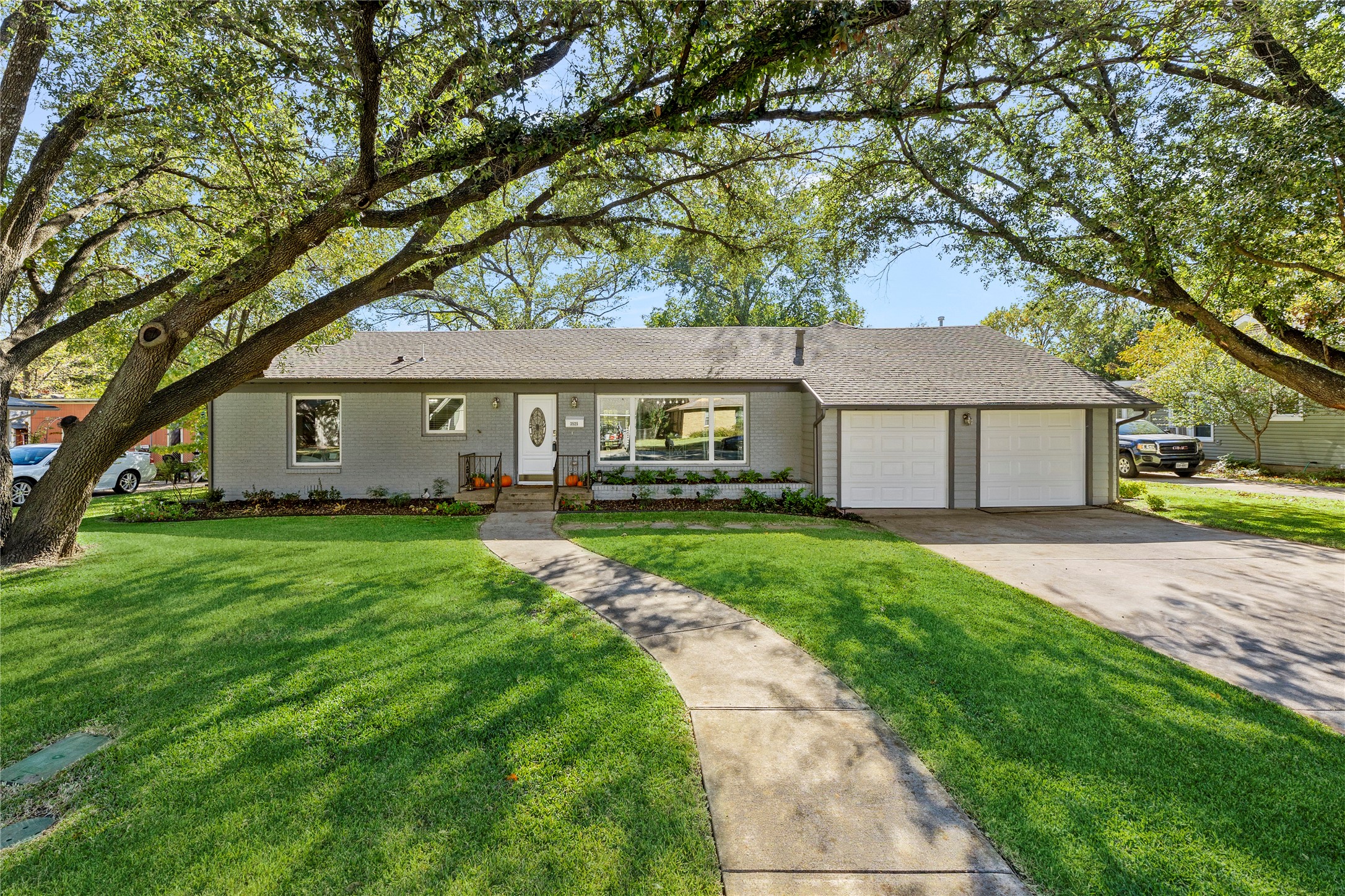 3525 Corto Avenue Fort Worth TX 76109