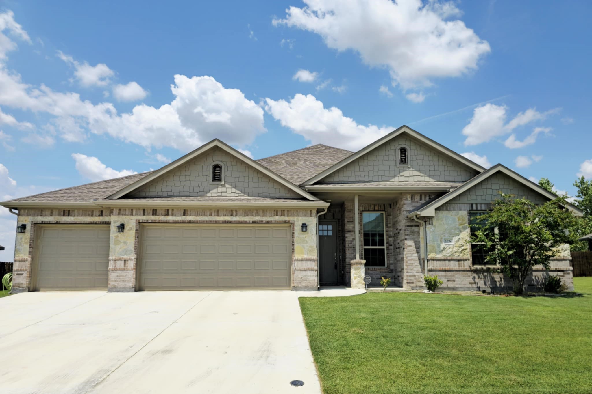 126 Creekside Drive Sanger TX 76266