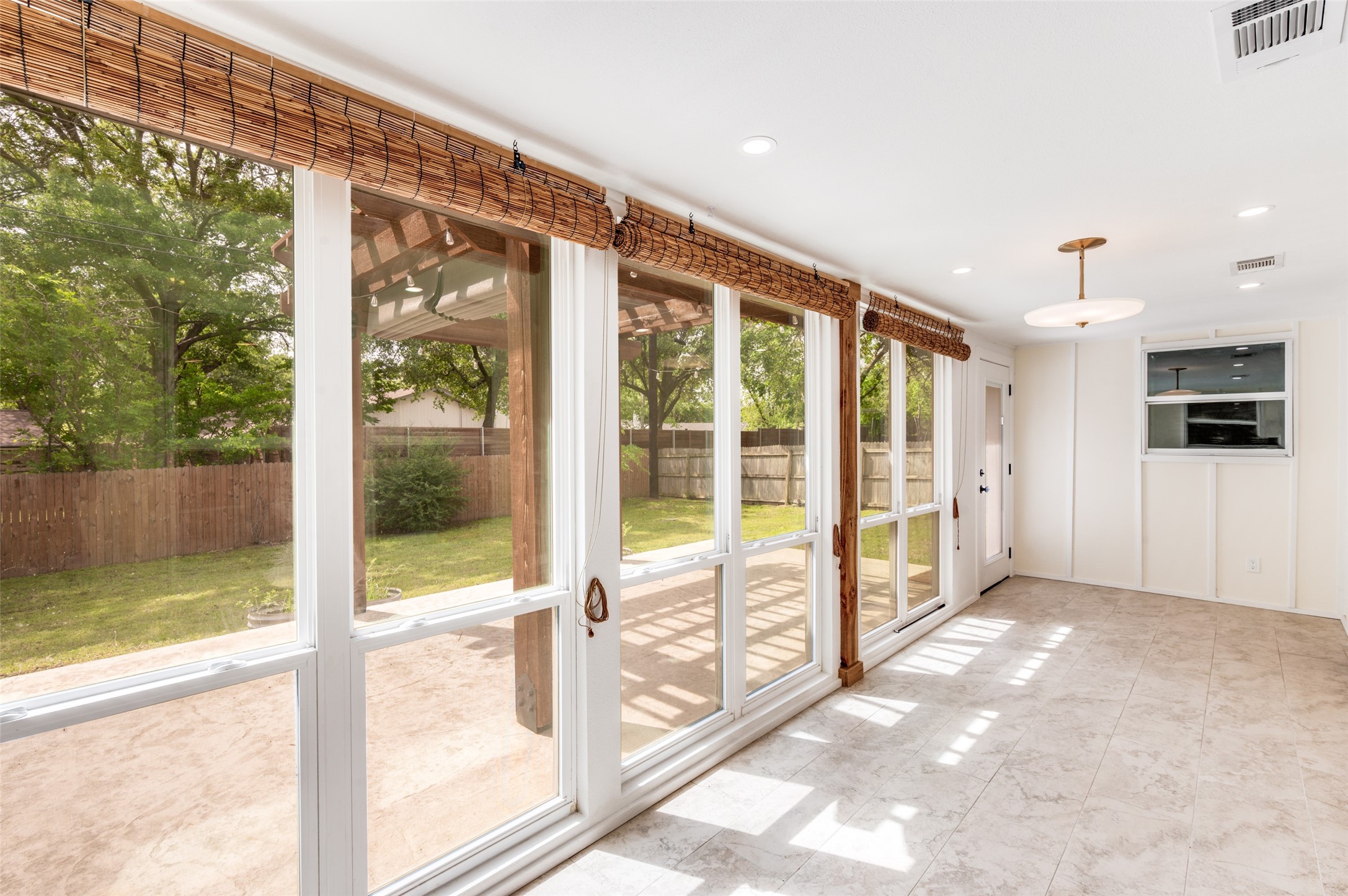 1318 E Windsor Drive Denton TX 76209