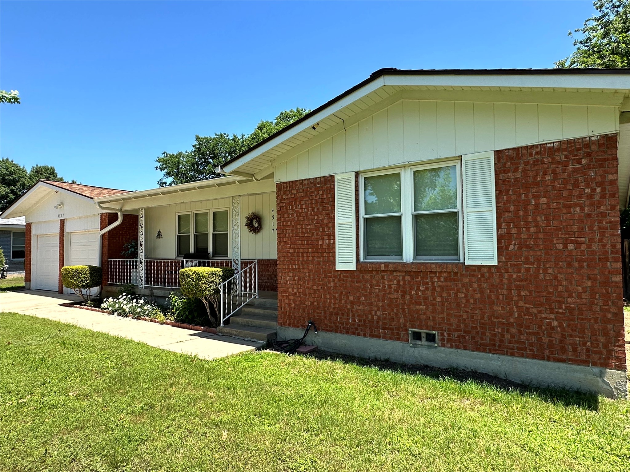 4517 Owendale Drive Benbrook TX 76116