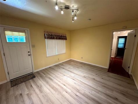 4517 Owendale Drive Benbrook TX 76116