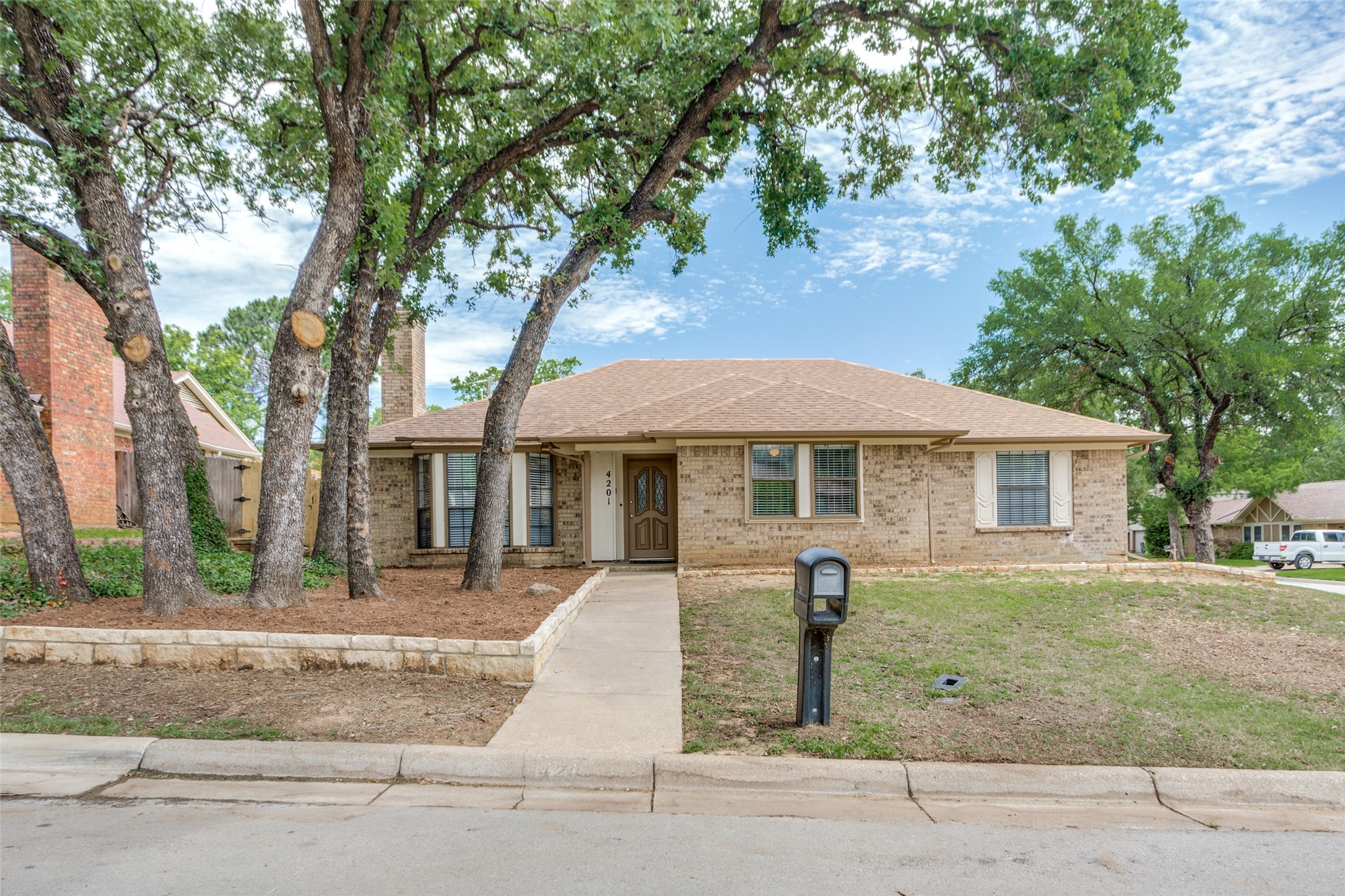 4201 High Mesa Court Arlington TX 76016