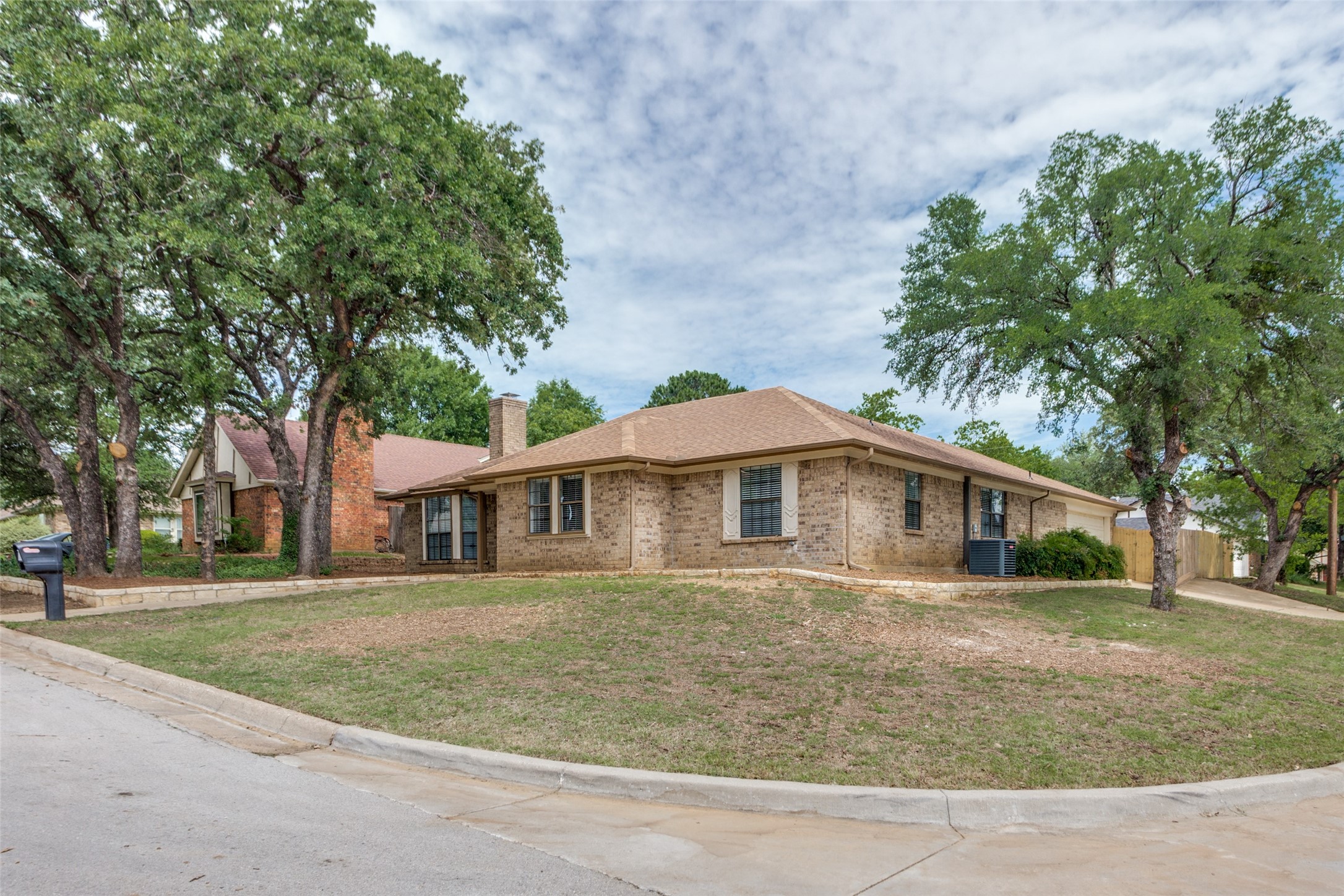 4201 High Mesa Court Arlington TX 76016