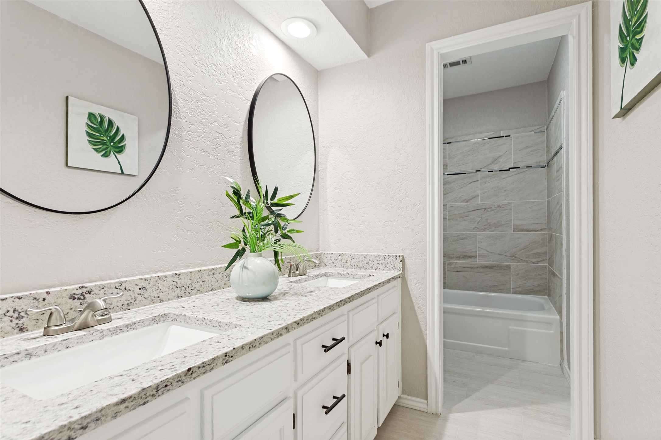 4201 High Mesa Court Arlington TX 76016