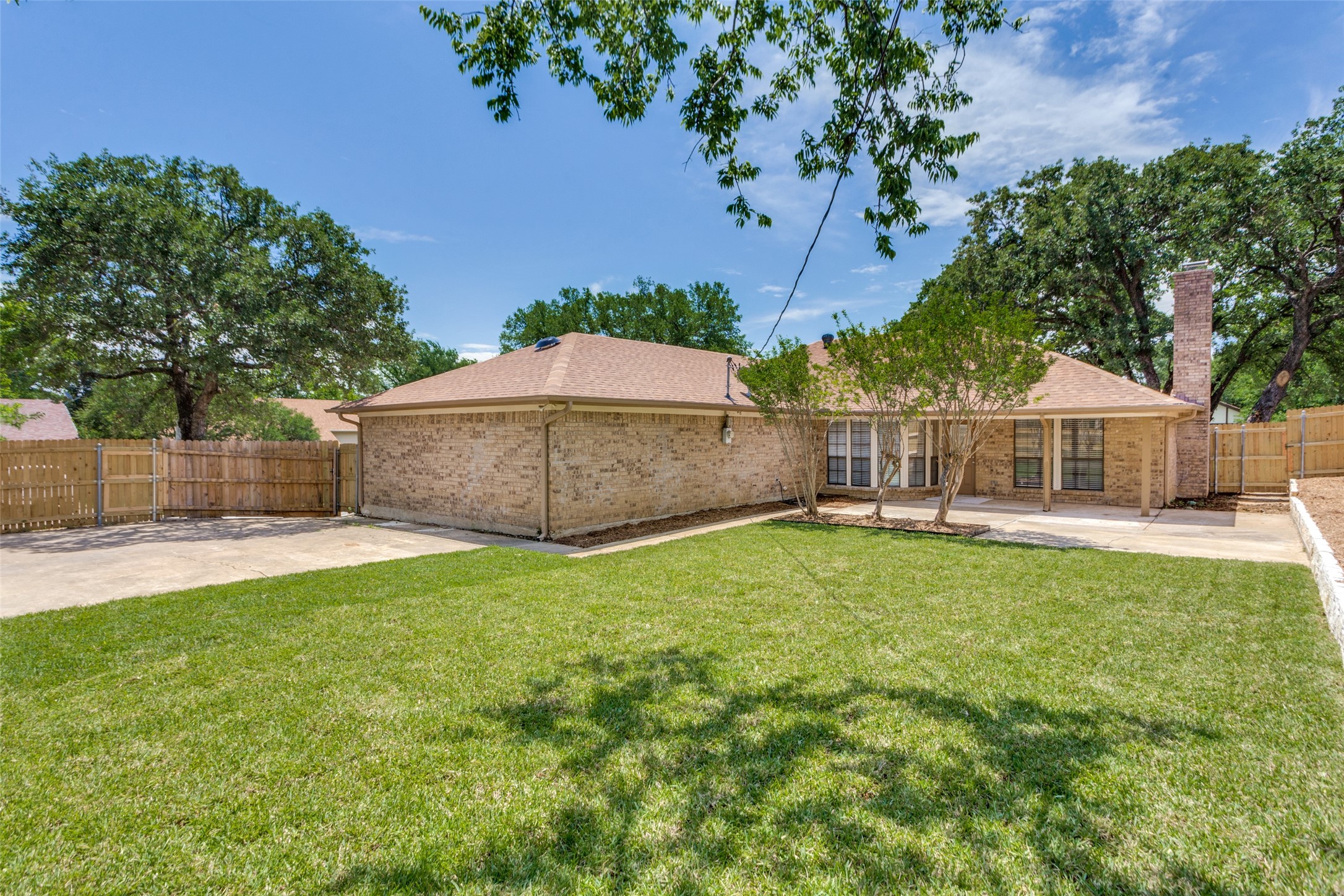 4201 High Mesa Court Arlington TX 76016
