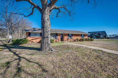 707 College Street Grandview TX 76050