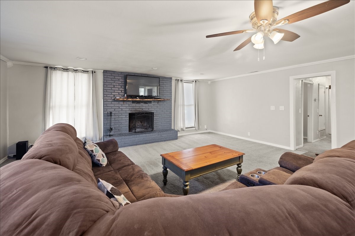 100 Sands Drive Azle TX 76020