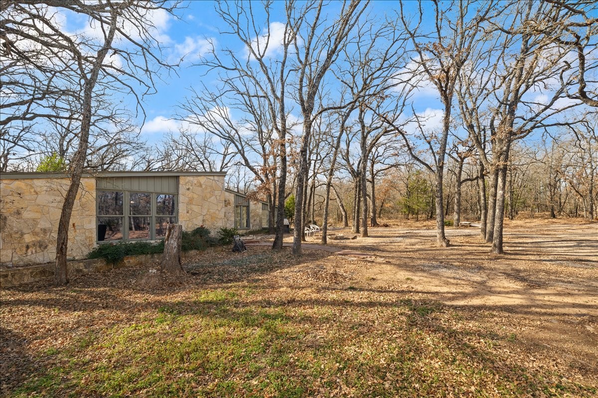 100 Sands Drive Azle TX 76020