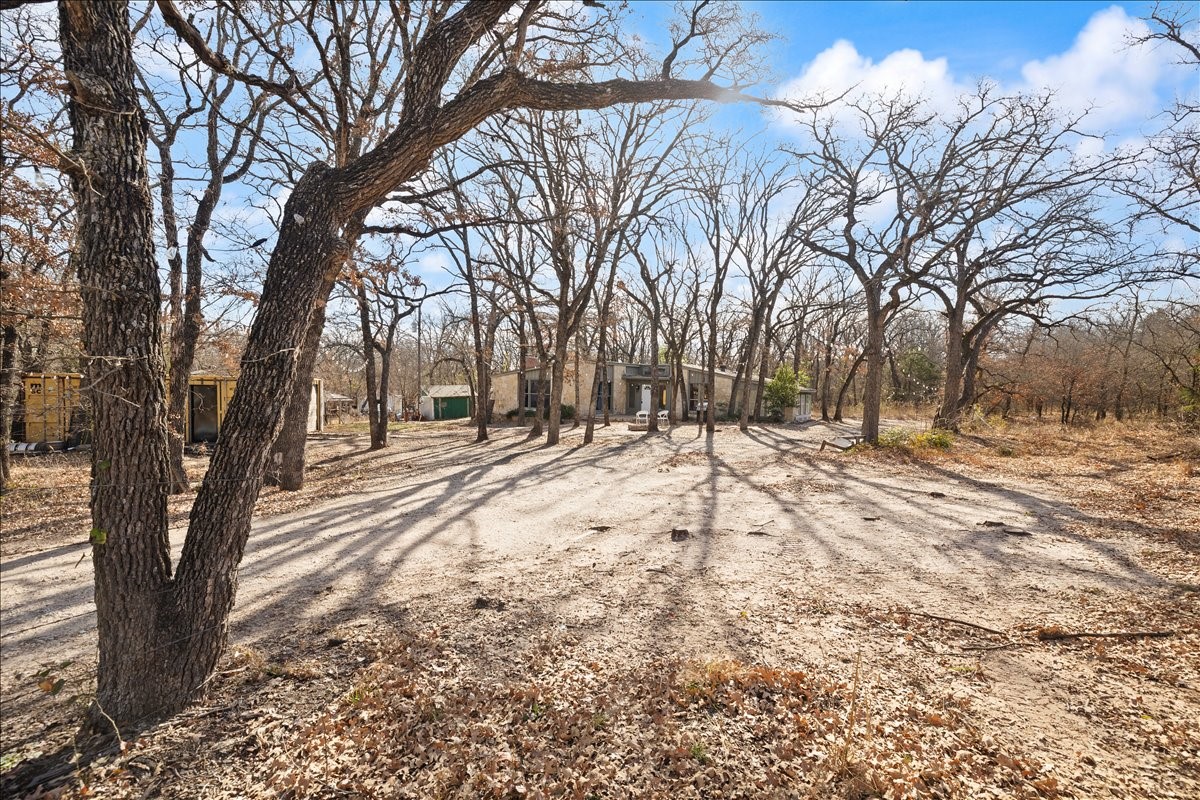 100 Sands Drive Azle TX 76020