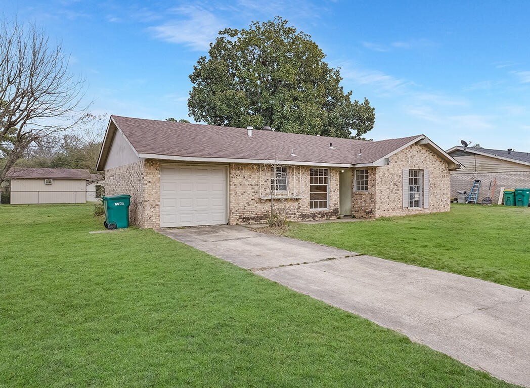 2003 Ashley Texarkana TX 75501