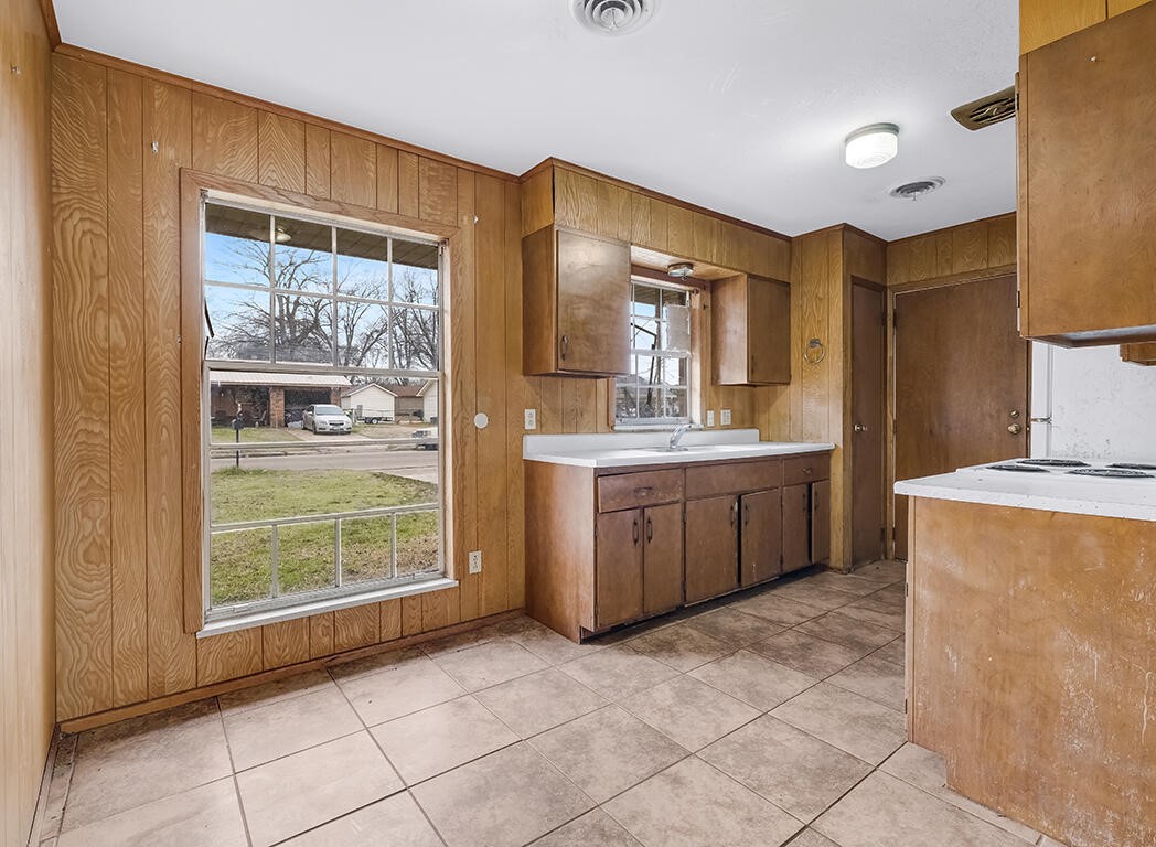 2003 Ashley Texarkana TX 75501
