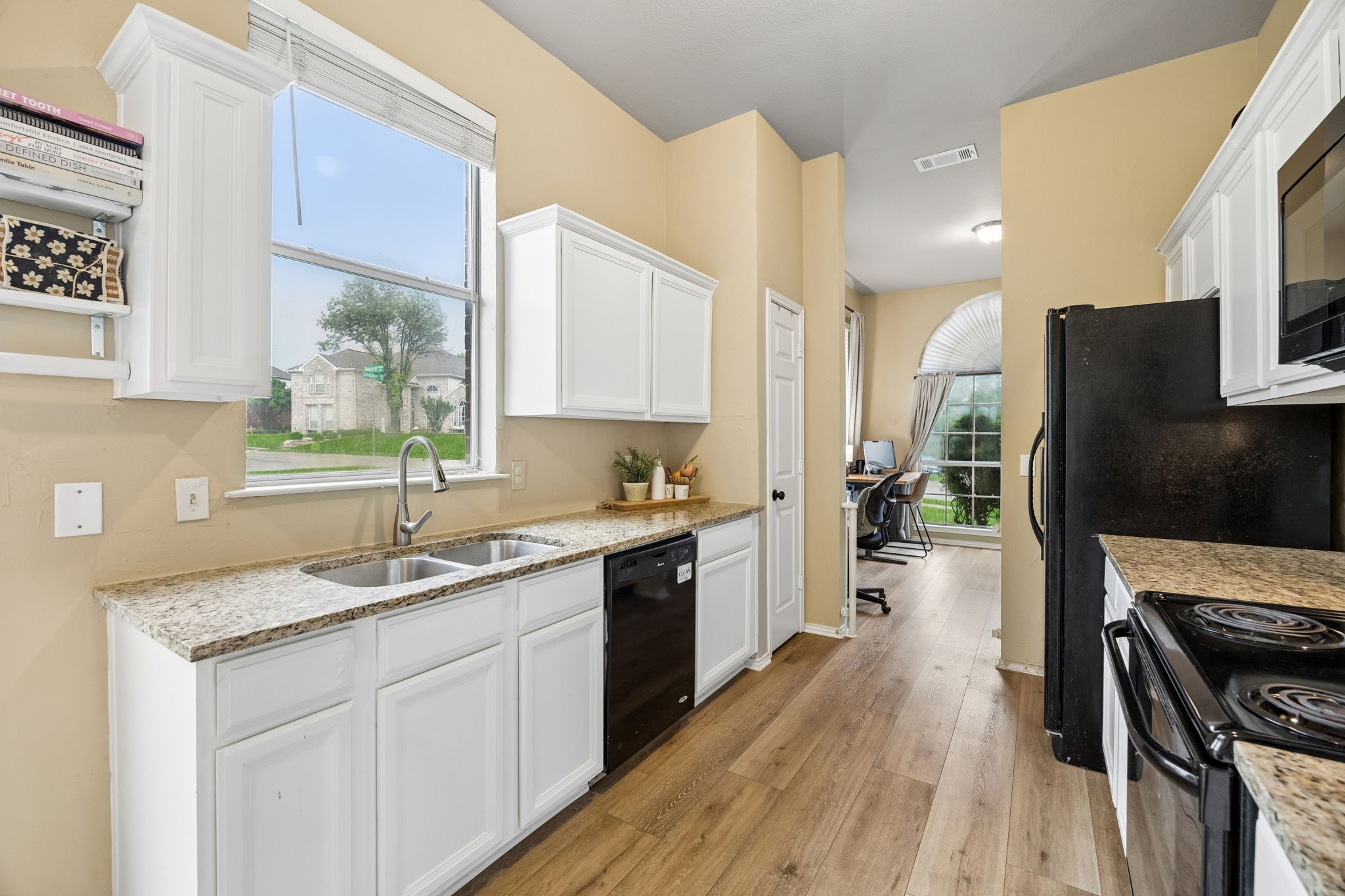 1419 Bogard Lane Lewisville TX 75077