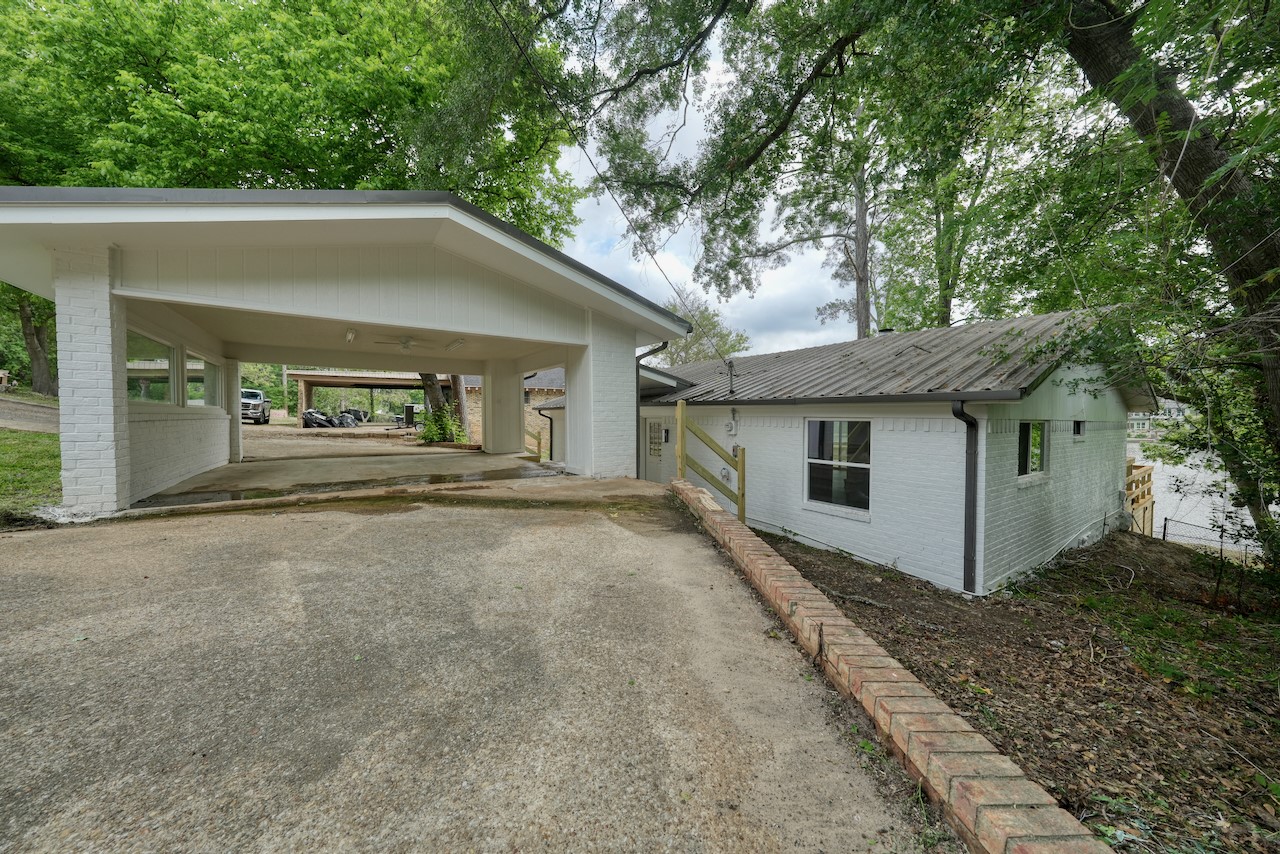 1221 Chateau Lane Hideaway TX 75771