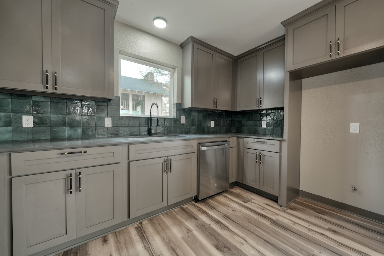 1221 Chateau Lane Hideaway TX 75771