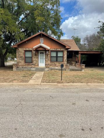 316 W 12th Street Coleman TX 76834