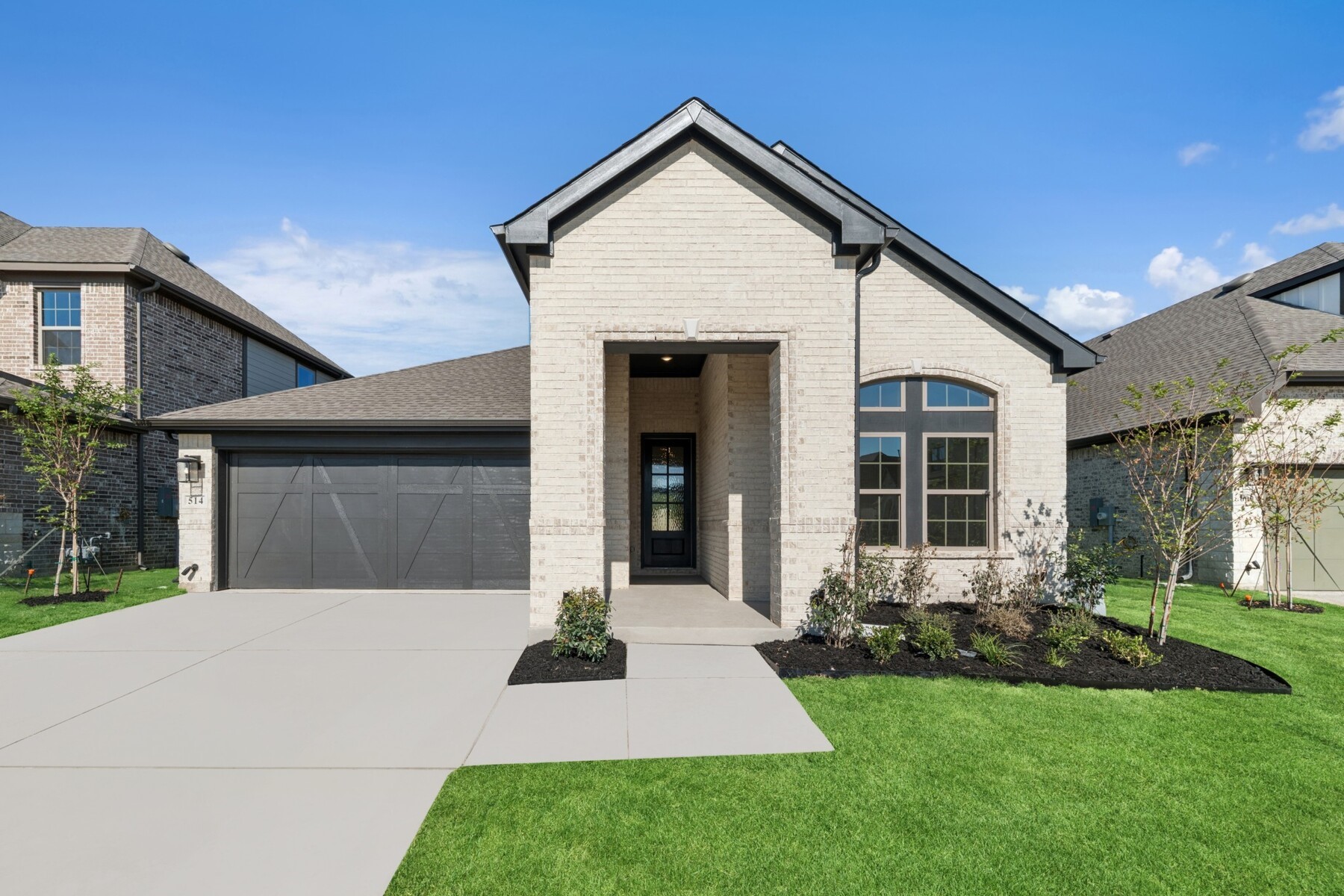 514 Long Trail Mansfield TX 76063