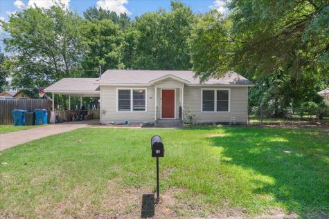 189 S Pine Street Van TX 75790