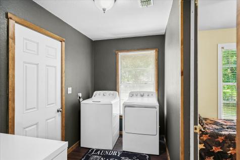 189 S Pine Street Van TX 75790