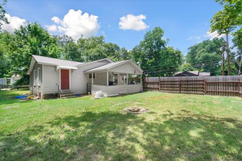 189 S Pine Street Van TX 75790