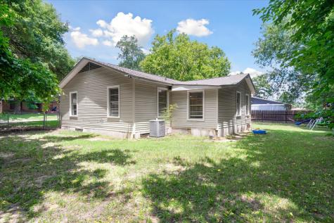 189 S Pine Street Van TX 75790