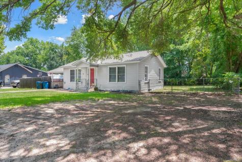 189 S Pine Street Van TX 75790