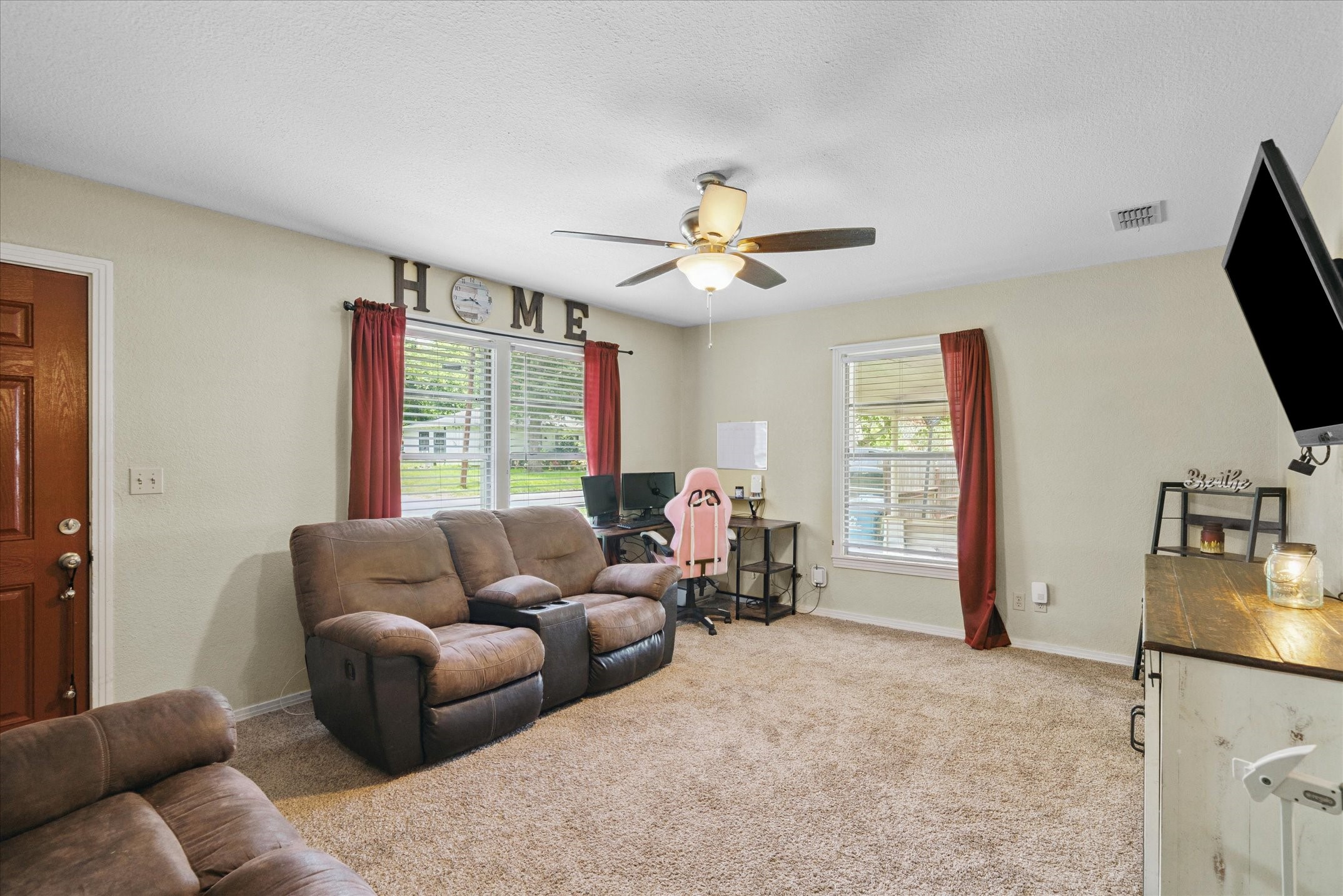 189 S Pine Street Van TX 75790