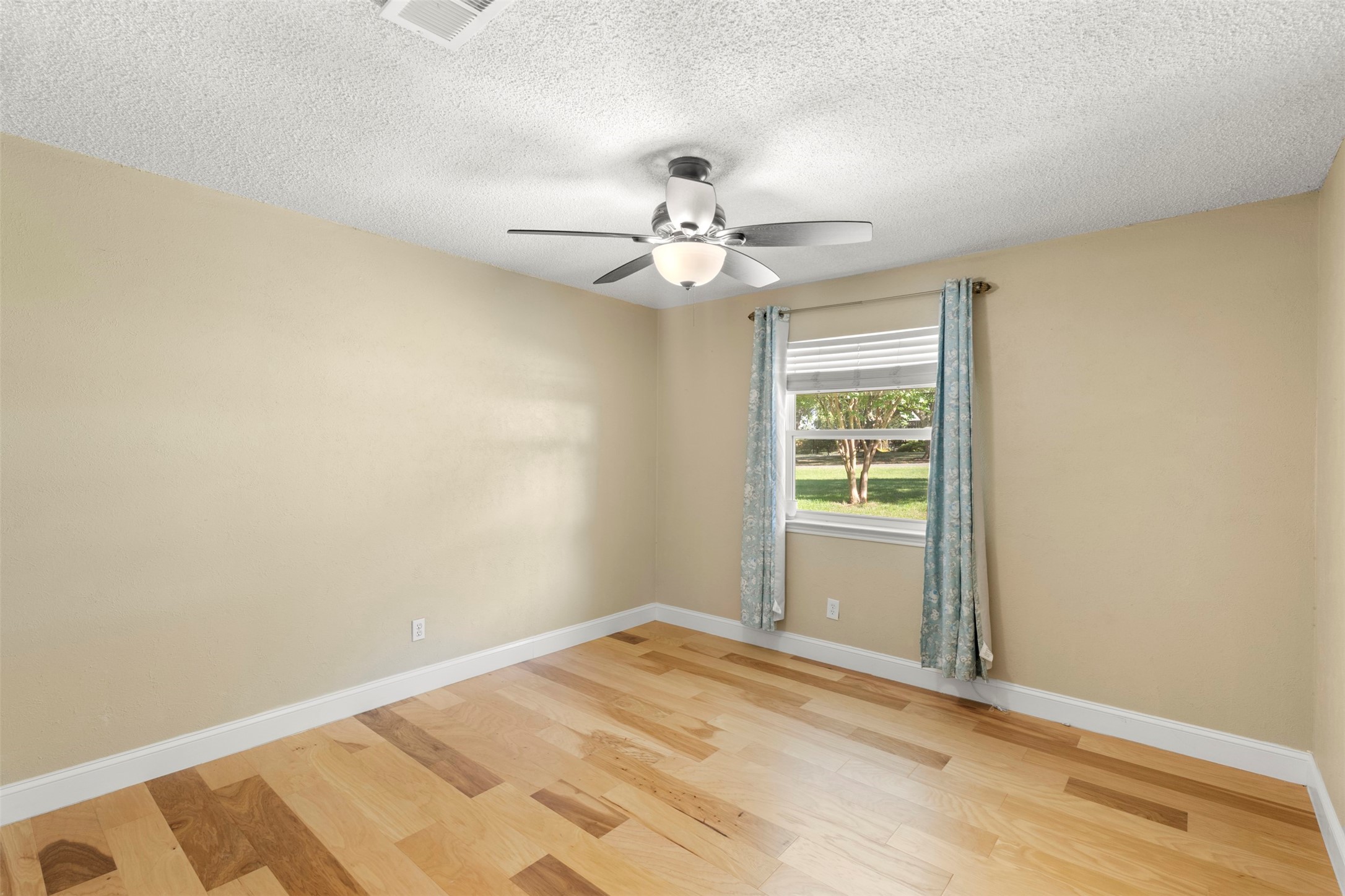 103 Cedar Drive Oak Leaf TX 75154