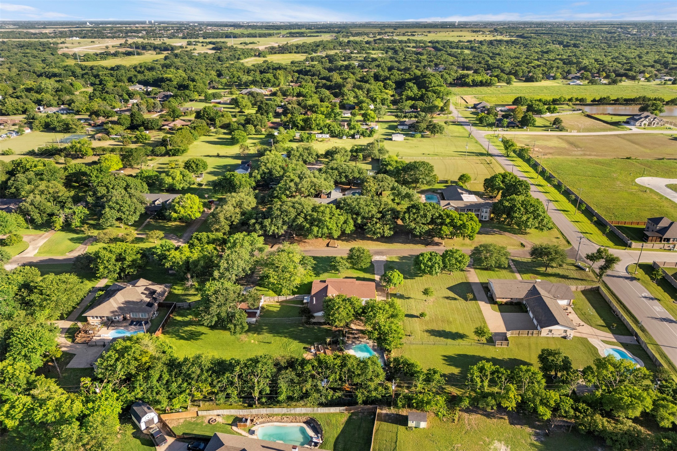 103 Cedar Drive Oak Leaf TX 75154