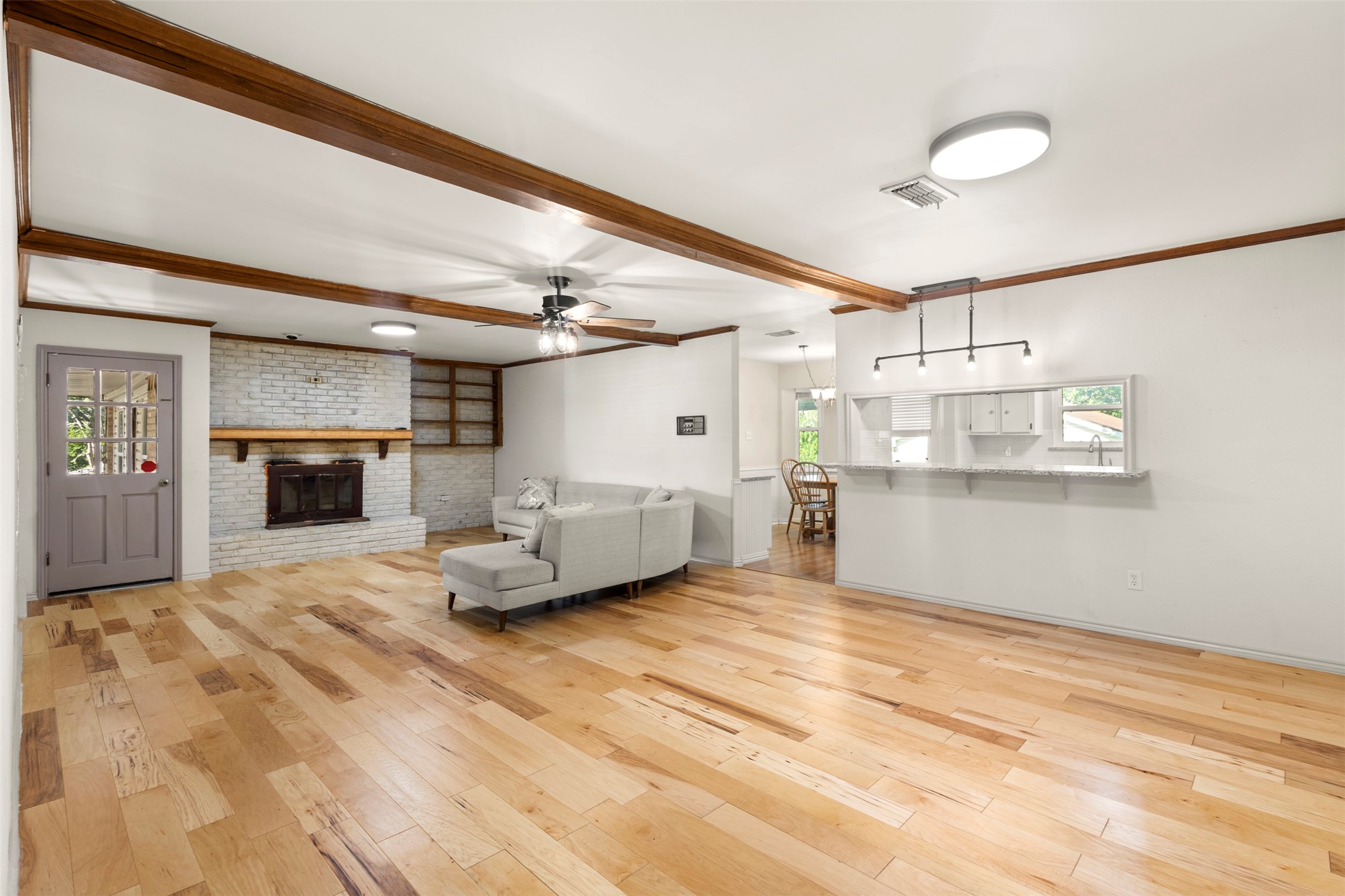 103 Cedar Drive Oak Leaf TX 75154