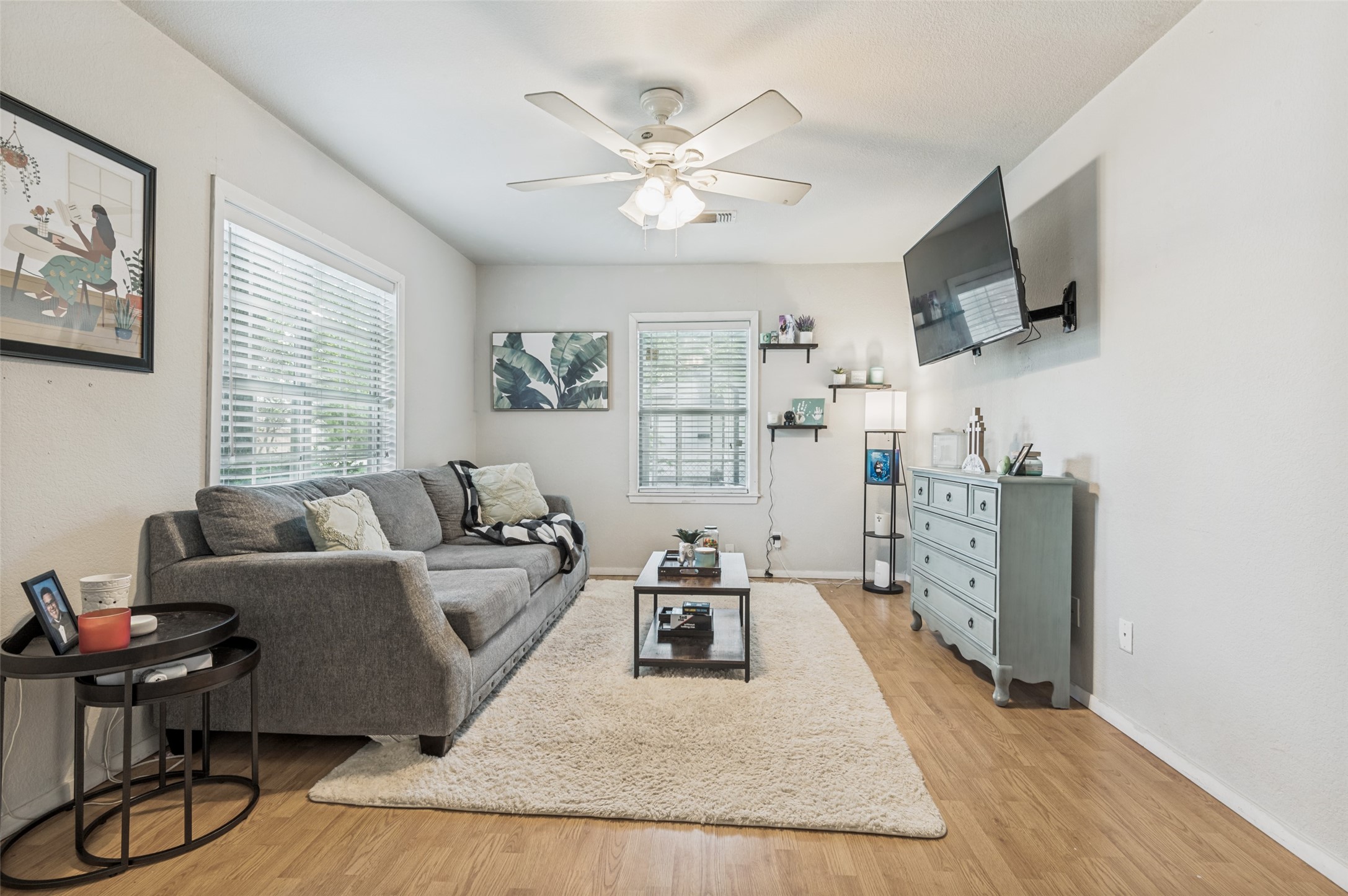 2418 W 5th Street Irving TX 75060