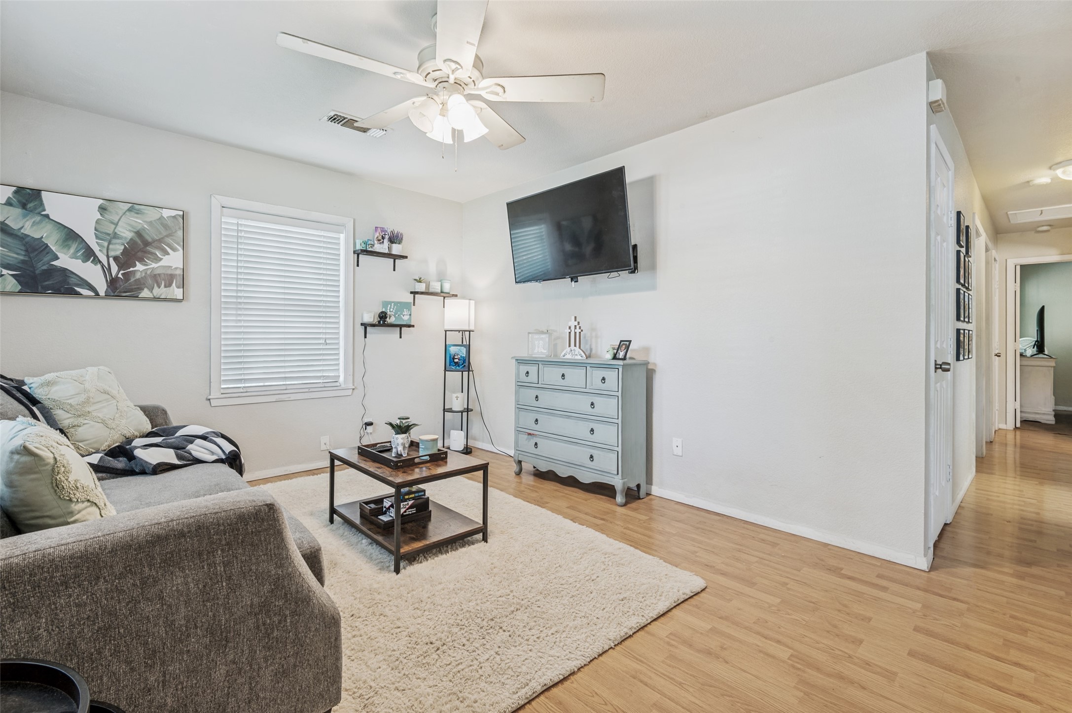 2418 W 5th Street Irving TX 75060