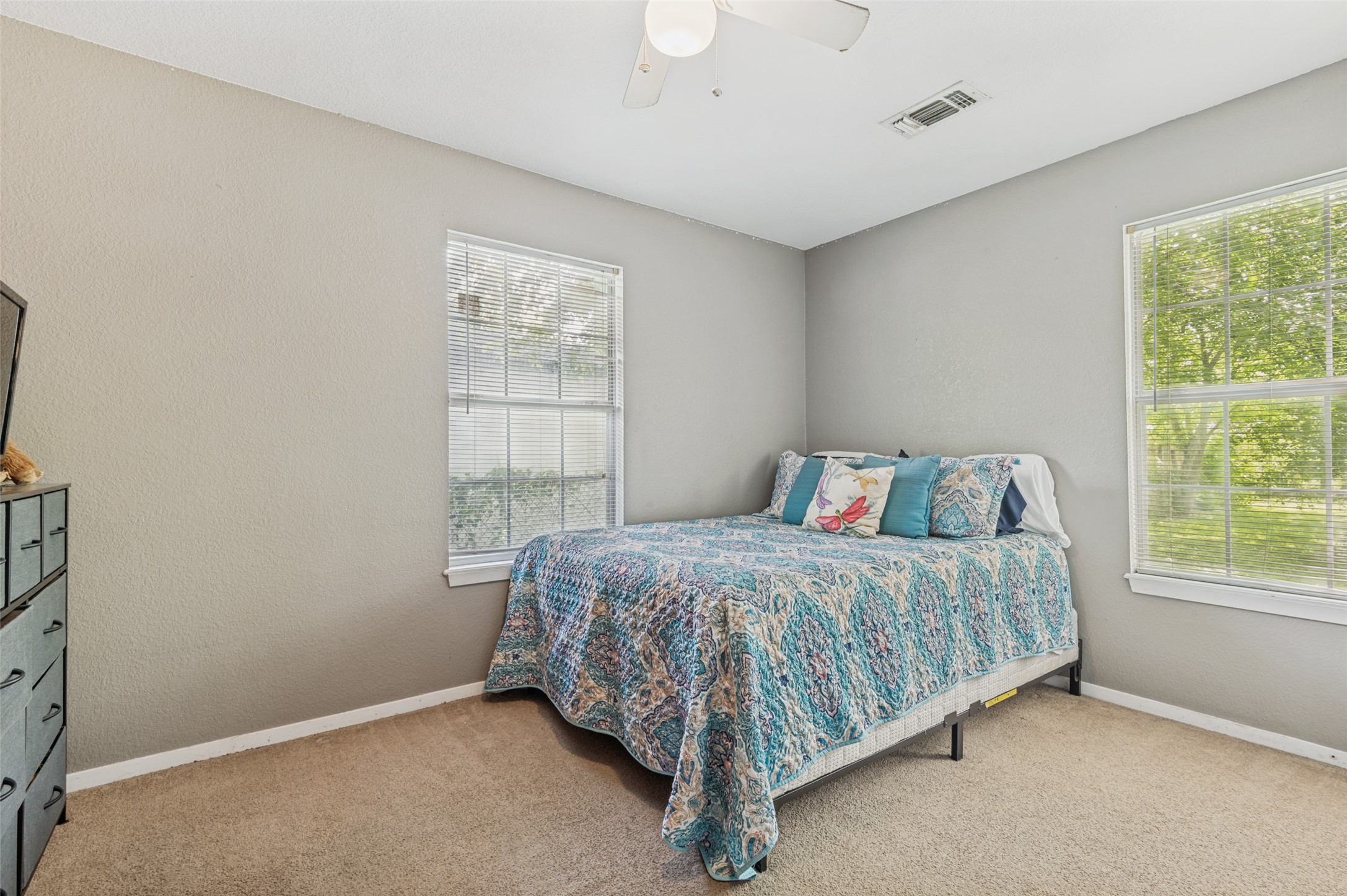 2418 W 5th Street Irving TX 75060