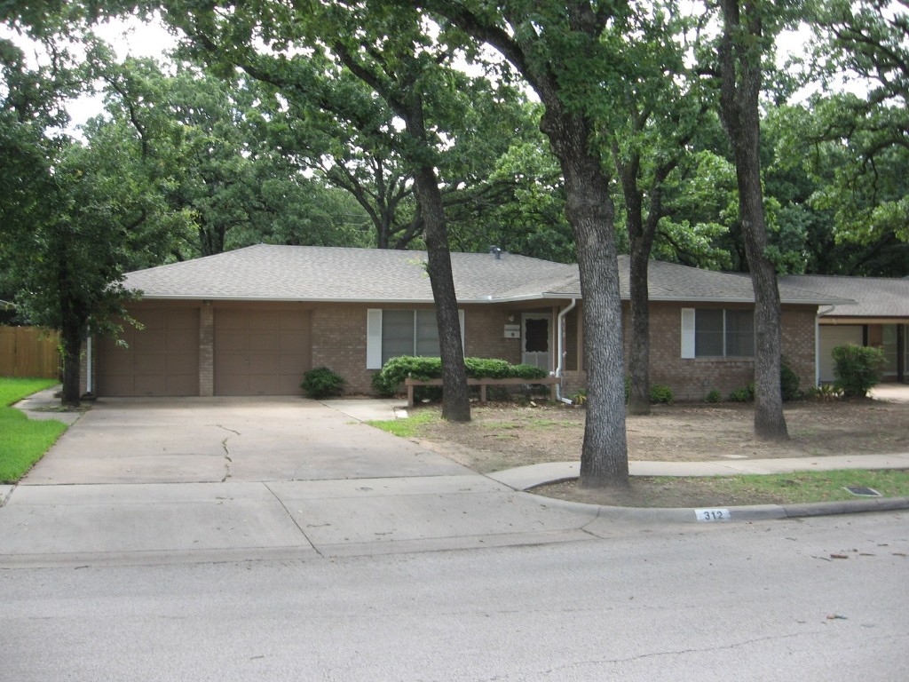 312 King Richard Street Irving TX 75061