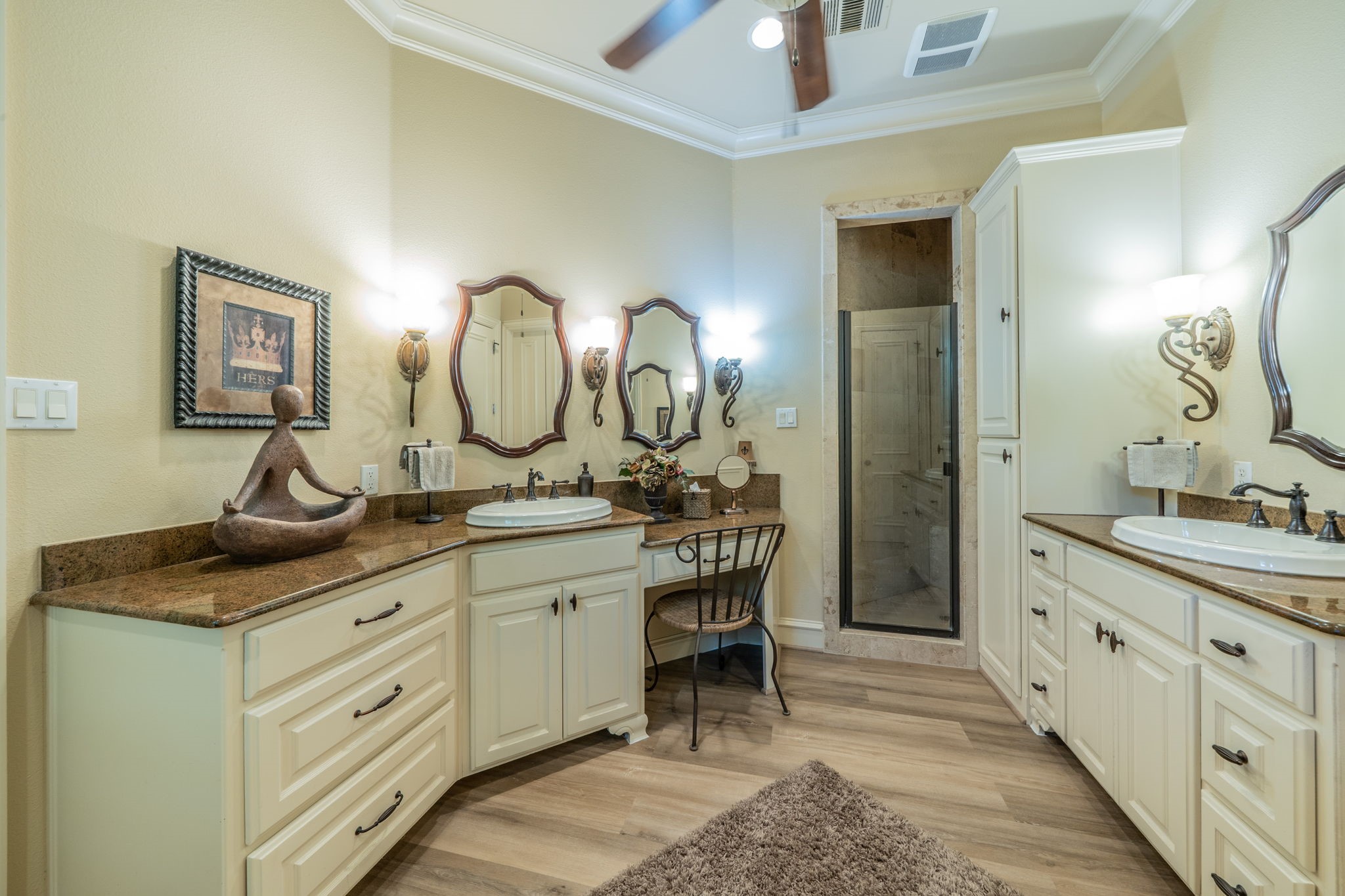 1811 Magic Valley Lane Cedar Hill TX 75104