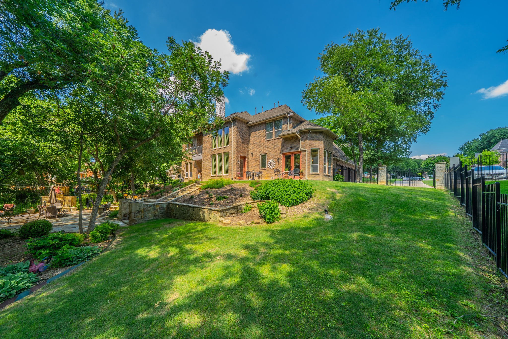 1811 Magic Valley Lane Cedar Hill TX 75104