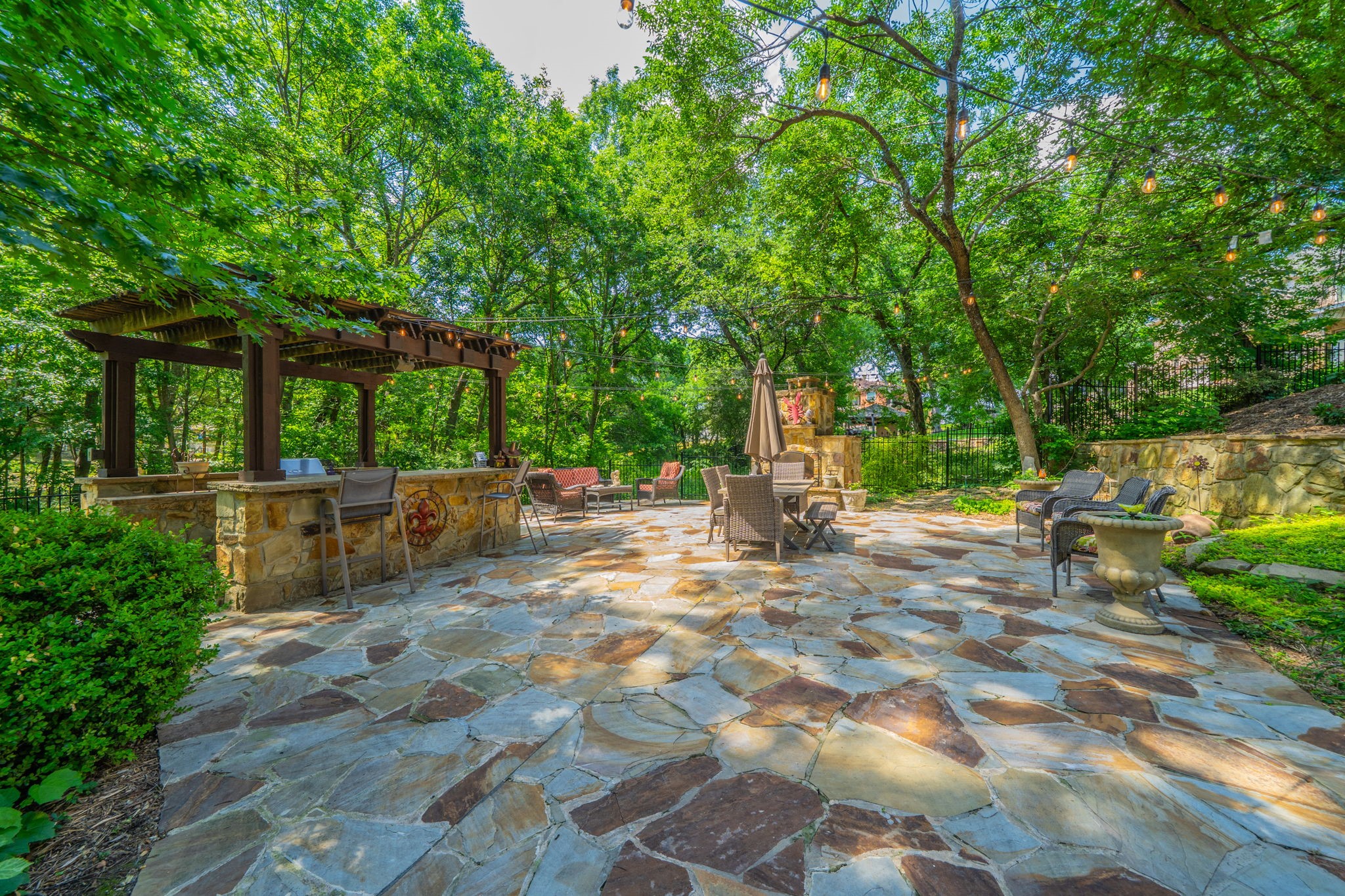 1811 Magic Valley Lane Cedar Hill TX 75104