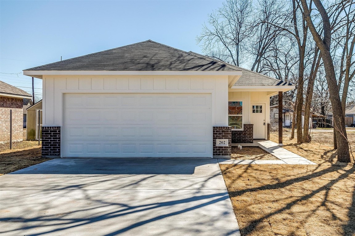 208 Hall Street Hillsboro TX 76645