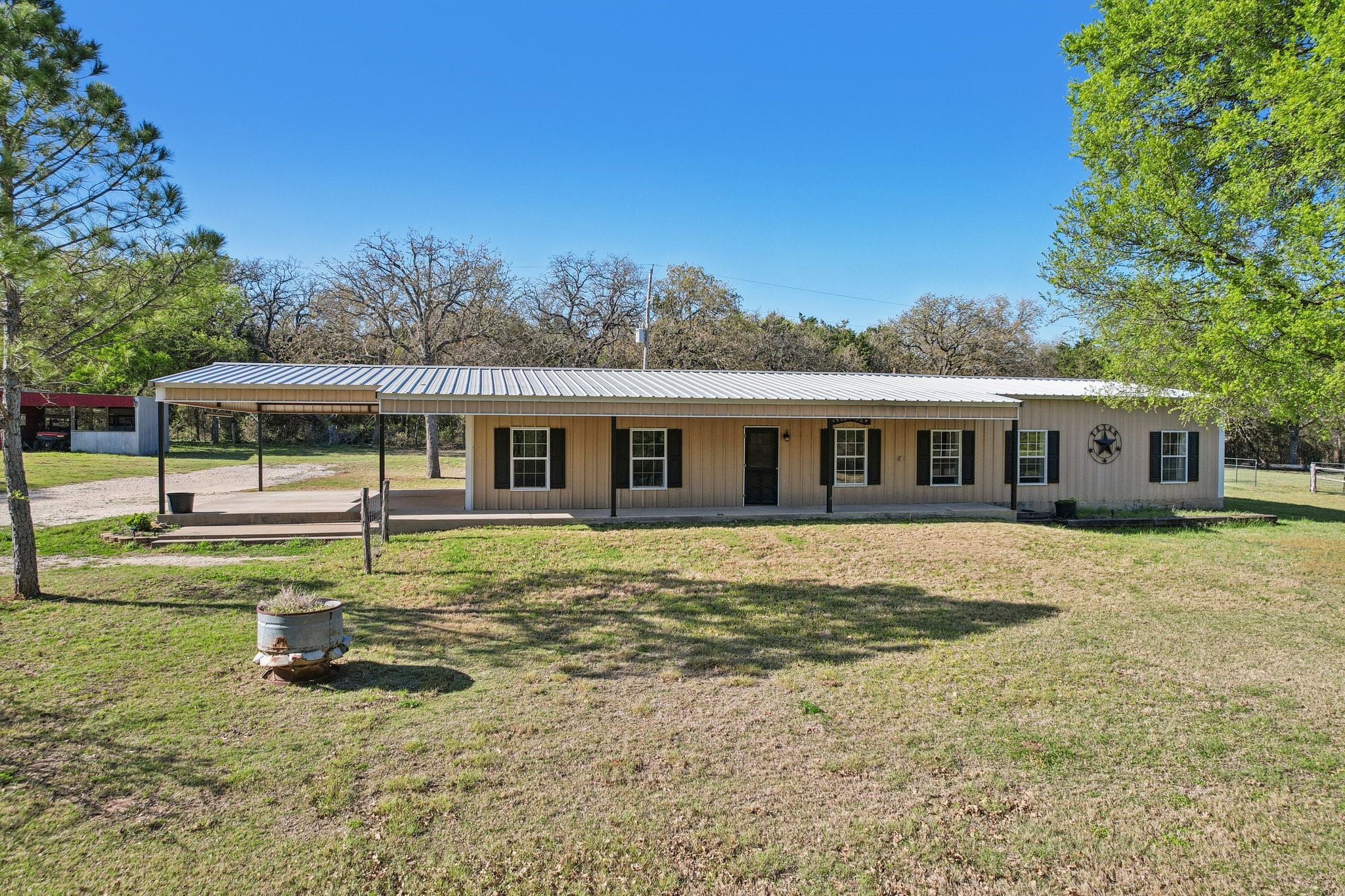 203 Private Road 215 Whitney TX 76692